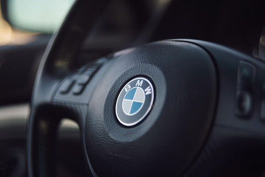 BMW E46 : comment moderniser son intérieur sans se ruiner